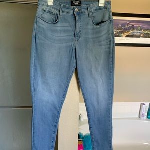 DENIZEN by Levi light wash jeans size 14